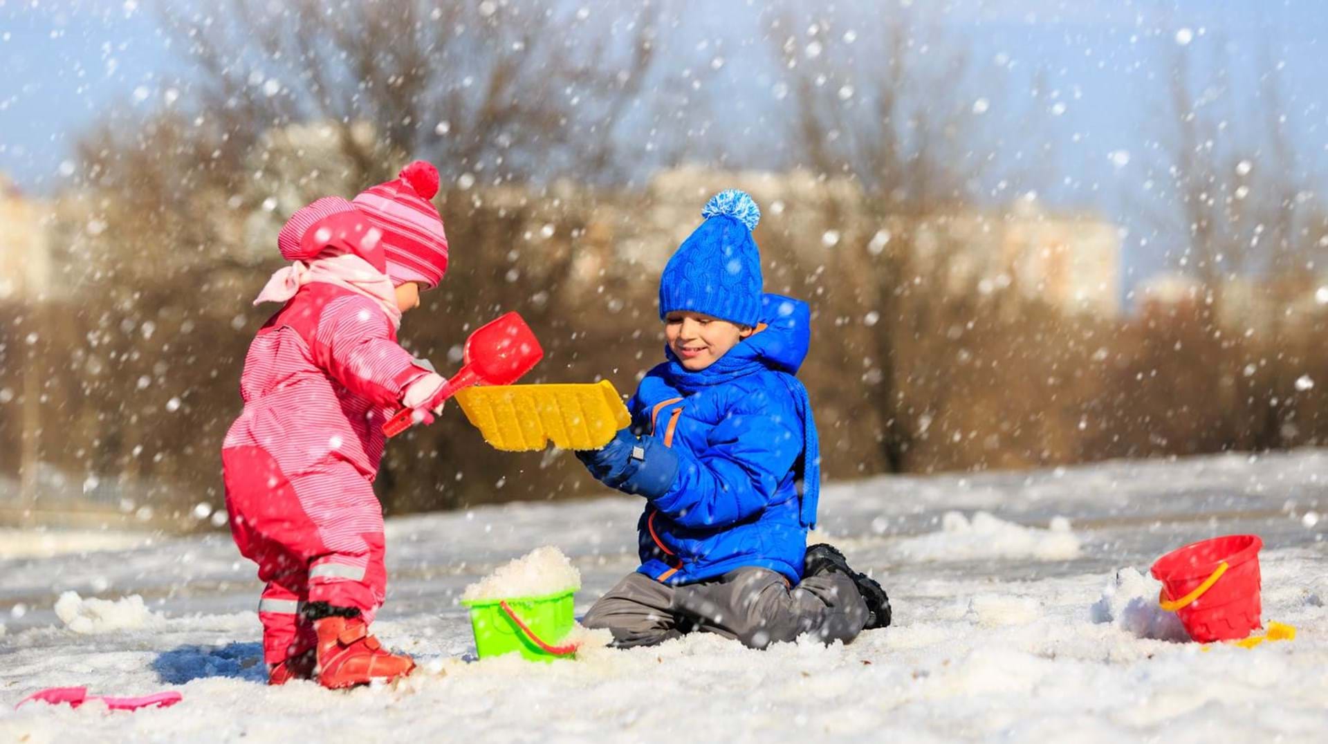Vintertøj: Sådan klæder du dit barn varmt på om vinteren - Vores Børn -